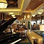Resort Adenya & Halal 5*