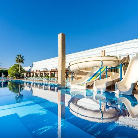 Resort Adenya & Halal