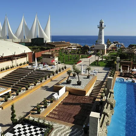 Resort Adenya & Halal