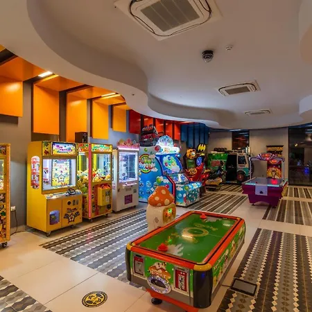 Semesteranläggning (resort) Adenya & Halal 5*
