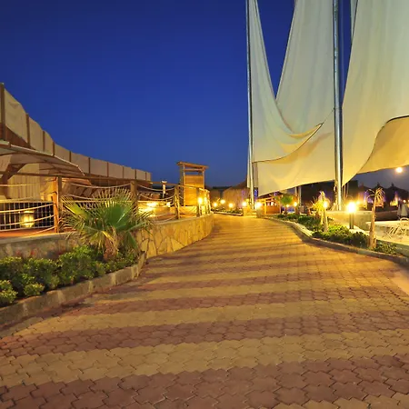 Adenya & Halal Üdülőközpont 5*