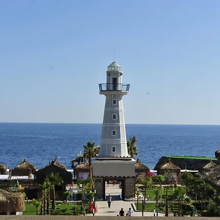 Θέρετρο Adenya & Halal 5*