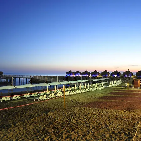 Θέρετρο Adenya & Halal 5*