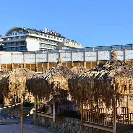 Θέρετρο Adenya & Halal 5*