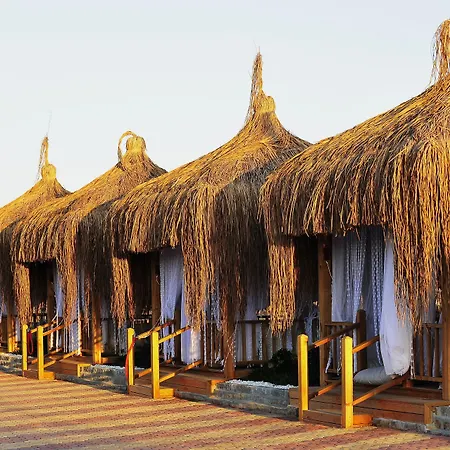 Θέρετρο Adenya & Halal